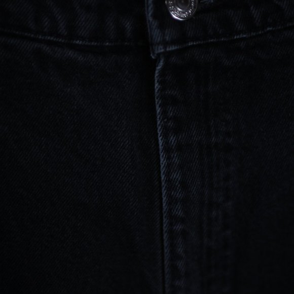 Loose Fit Black Levis - Picture 5 of 7
